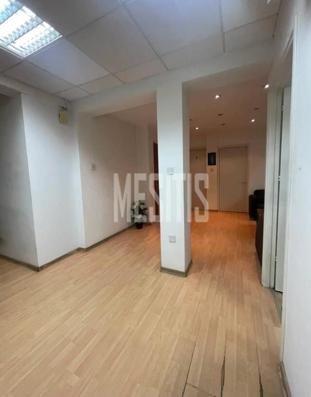 office-925ab0e2-116d-4b7b-b5af-ad6adad1bfc2_Wtr.jpg