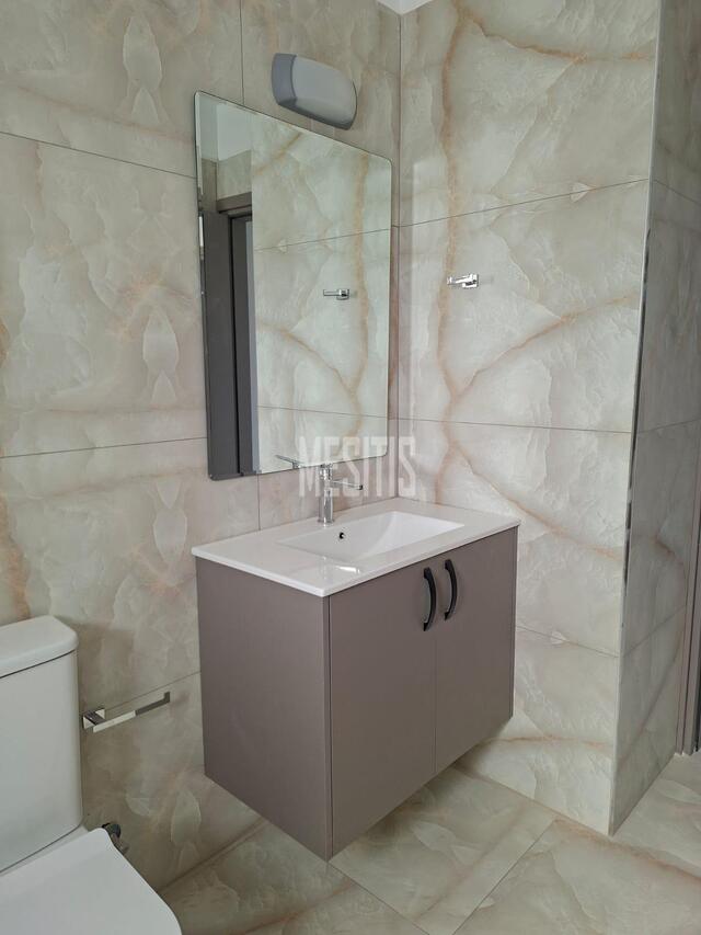 apartment-b9b627d7-a3d1-4386-86b6-a0d36b82f200_Wtr.jpg