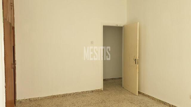 apartment-7a9e8a8b-e4a0-468a-9f41-10a08b1cdd90_Wtr.jpg