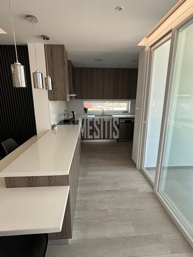 apartment-d3c6f2cc-e3d1-4888-aa59-279cd9bb6d60_Wtr.jpg