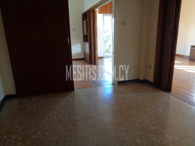 apartment-eadc9795-17be-4206-8b8e-14b1b81a593a_Wtr.jpeg