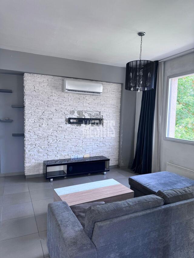 apartment-f26e76b7-7d07-4eb0-8d22-882dd4ce5985_Wtr.jpg