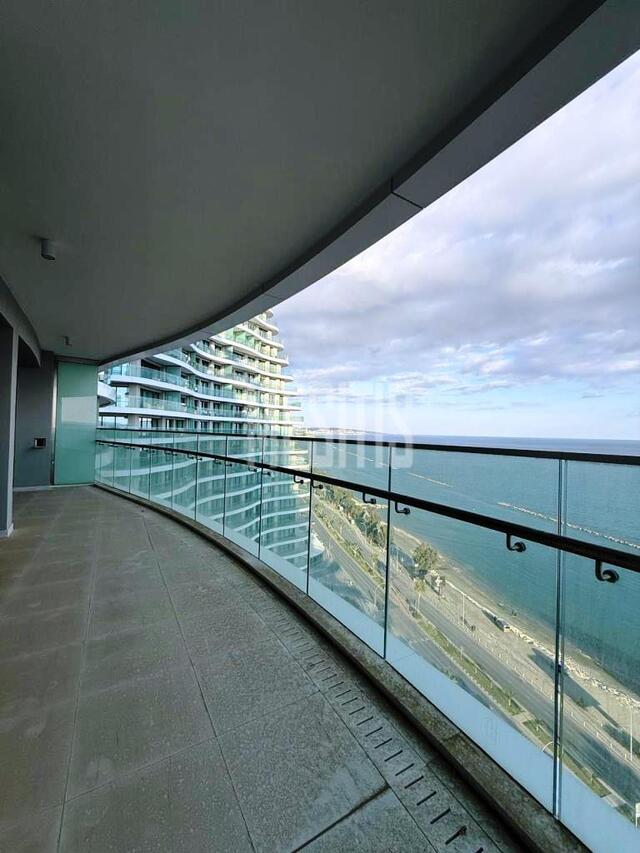 apartment-3a16deeb-657d-419d-95ab-b556e5a6e276_Wtr.jpg