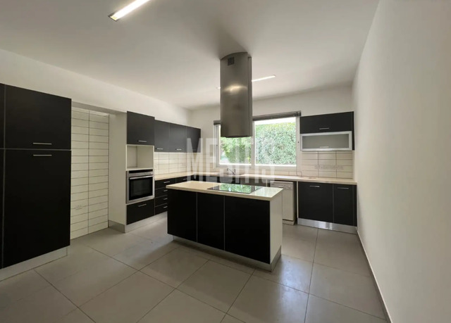 apartment-f10d2de4-0d30-44de-b1c7-6a9701b05206_Wtr.png