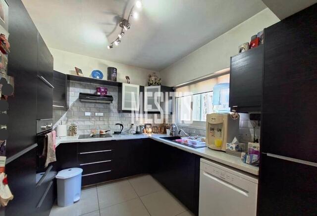 detachedHouse-23a0b260-8231-4381-bde8-4bf79bd33027_Wtr.jpg
