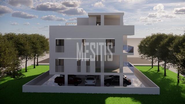 apartment-7c95c4c3-0b3e-42f0-9467-191021916bbc_Wtr.jpg