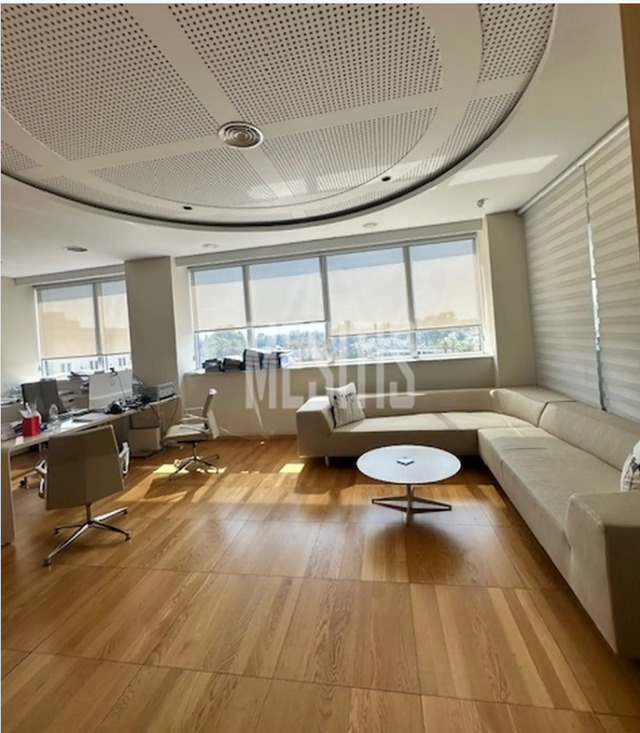 office-22ad2a95-d6be-4b46-88fc-d423ef63ee4f_Wtr.png