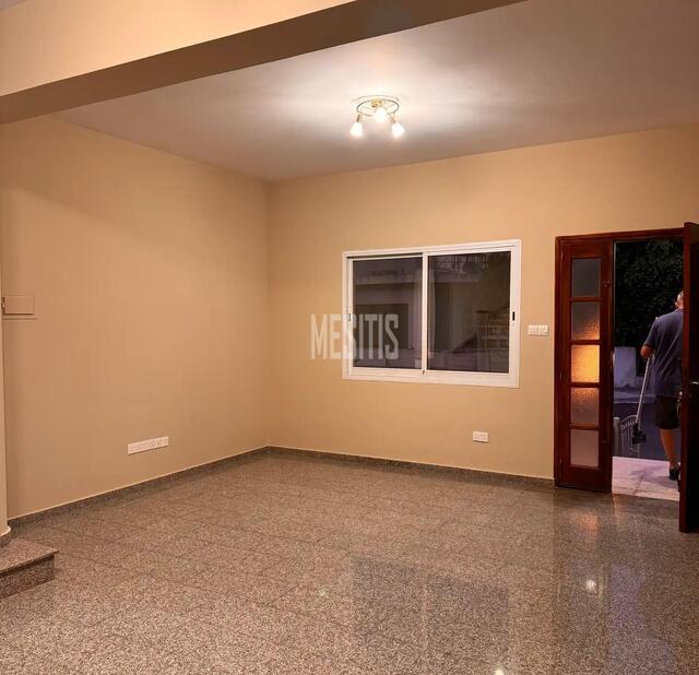 detachedHouse-e5392ec9-ae23-4486-8a0e-0a0d6c0bf51b_Wtr.jpg