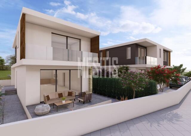 detachedHouse-dd03f145-4819-4d5c-a4e5-37bcd7104bf9_Wtr.jpg