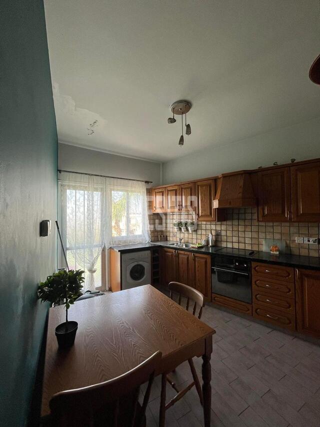 apartment-19bbf0fe-b45a-4efc-abd4-674cfbdf7881_Wtr.jpeg