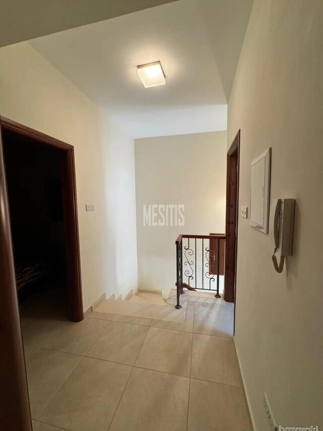 detachedHouse-9d9045cb-25a9-47ff-a4bc-cadbbef7b0e3_Wtr.jpg