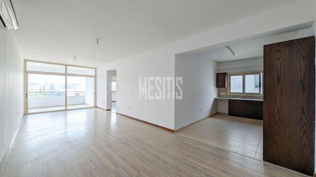 apartment-af749167-5c3e-46be-b1a5-c9d5bca677a9_Wtr.jpg