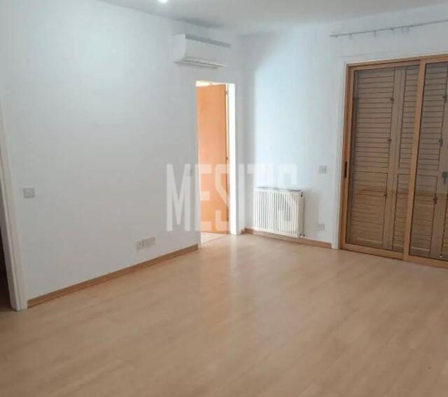 apartment-a16d2068-a9f2-4b16-99a2-0f9131c1735e_Wtr.jpg
