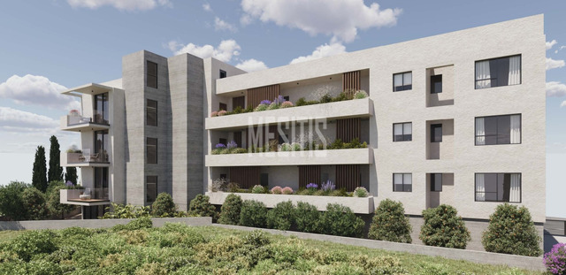 apartment-1e41e439-9113-4db8-a9a8-a8d8528e4019_Wtr.png