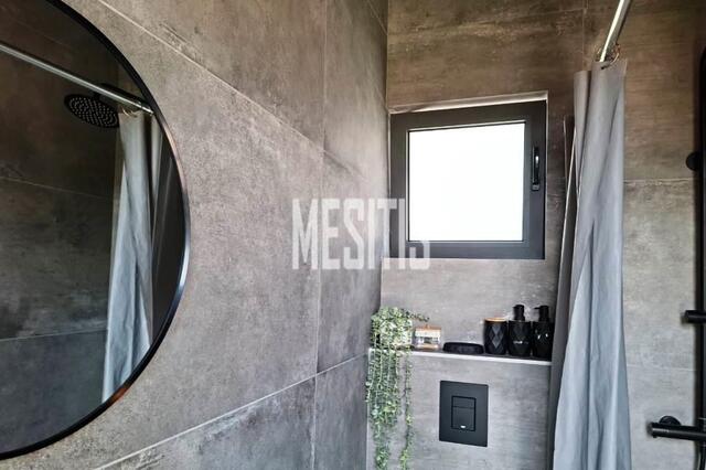 detachedHouse-09247f51-0acf-4809-9f1f-e813d5087514_Wtr.jpg