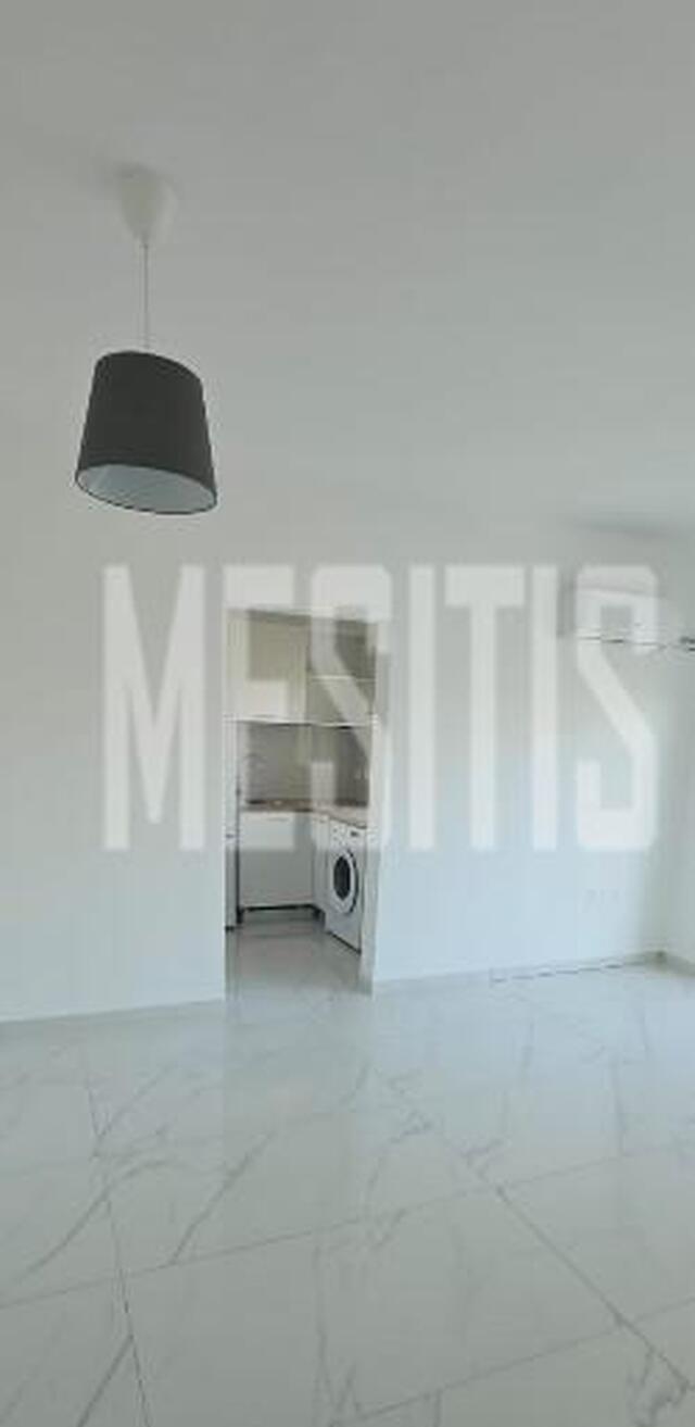 studioLoft-264e4e4d-a37d-4adc-8c06-d074d685b993_Wtr.jpg