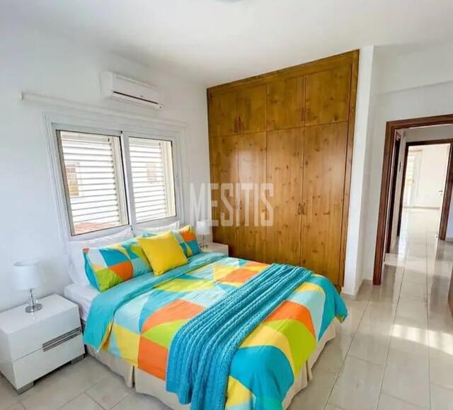 detachedHouse-a5fbdffe-7449-4032-80dc-9a247e0665ed_Wtr.jpg