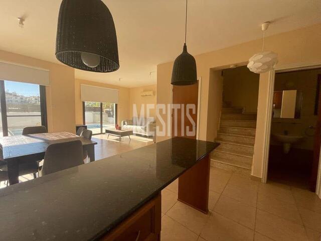 detachedHouse-cda316e5-e066-4187-845a-de08c57786bf_Wtr.jpg