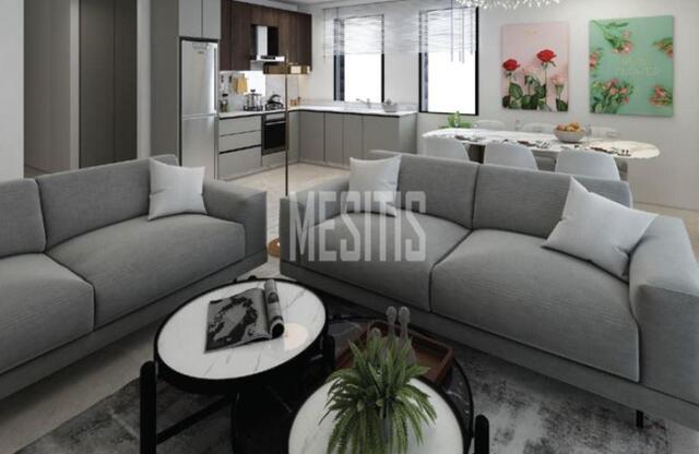 apartment-ddfe0bfe-e1f6-4a29-8730-6c21055b3e7c_Wtr.jpeg