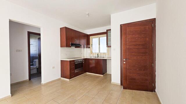 apartment-5168d2da-5619-4aee-83b9-604c8ef54415_Wtr.jpg