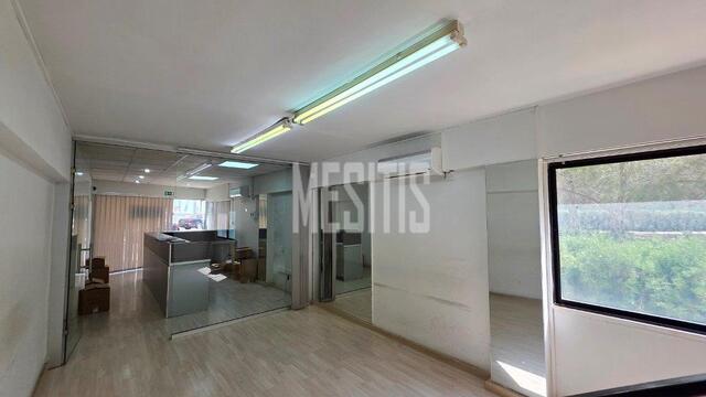 office-29895cb8-ee8e-4c48-a611-6e4a6aa605f4_Wtr.jpg