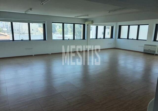 office-618a25fc-a6c3-4da8-bfa7-c284820feb1e_Wtr.jpeg