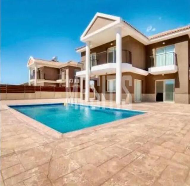 detachedHouse-f65e8611-8851-4456-82e7-44991e16cef1_Wtr.jpg