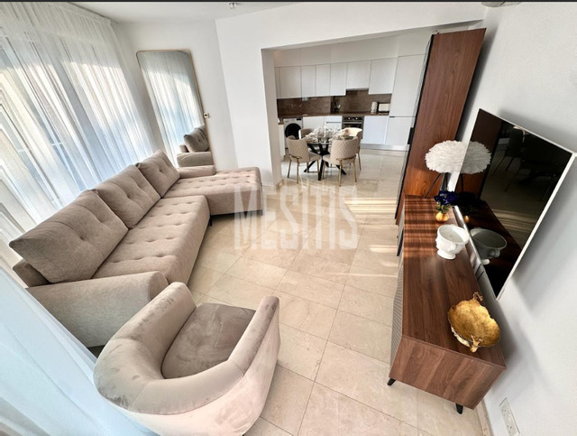 apartment-11fec25d-98e0-44e8-8d36-2356538ca1a1_Wtr.png