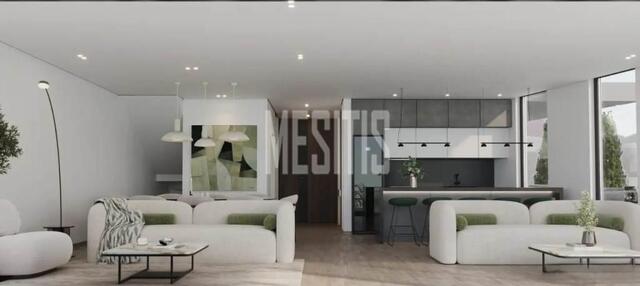 detachedHouse-f5915f89-26e2-4b87-ac3a-5c7321ea13c1_Wtr.jpeg