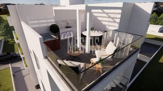 apartment-f8ecb763-d855-4f65-b90a-f0902d348ebc_Wtr.jpg