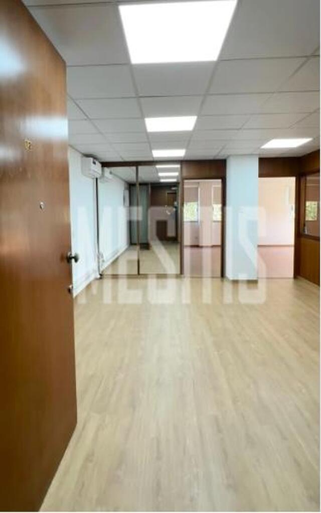 office-773f11c0-3fc1-40c3-b10a-feb796521f6a_Wtr.jpg