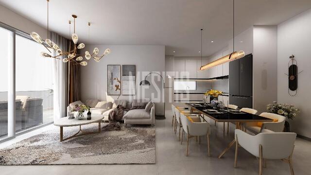 apartment-8b1ed96d-347d-4337-9d06-ebe97c554d41_Wtr.jpeg