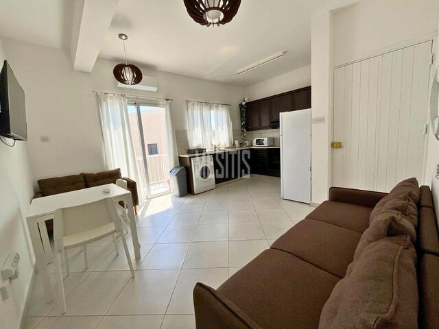 apartment-8c41b525-3752-4c6d-af98-c539897b696f_Wtr.jpeg
