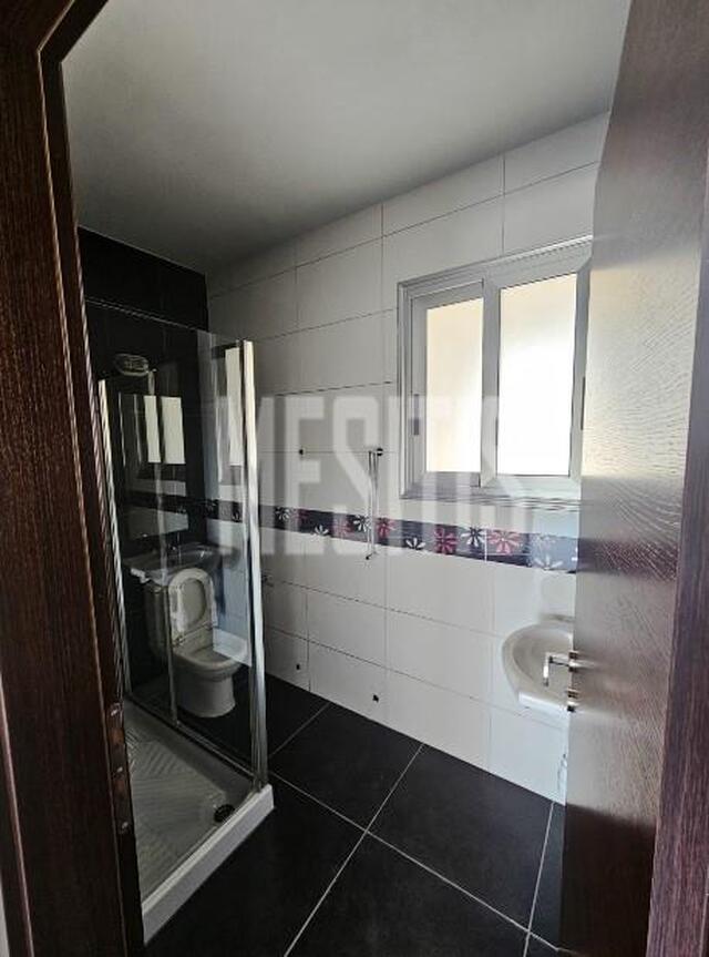 apartment-0447fbe5-299c-4465-8e8f-c4d67d96f6cd_Wtr.jpg