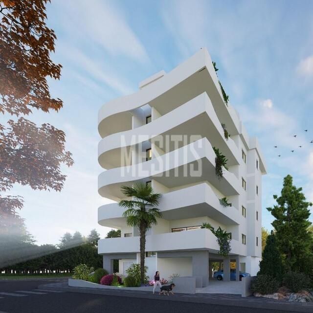 apartment-e967bbd2-55b0-4a38-8895-9f49df9b3828_Wtr.jpg
