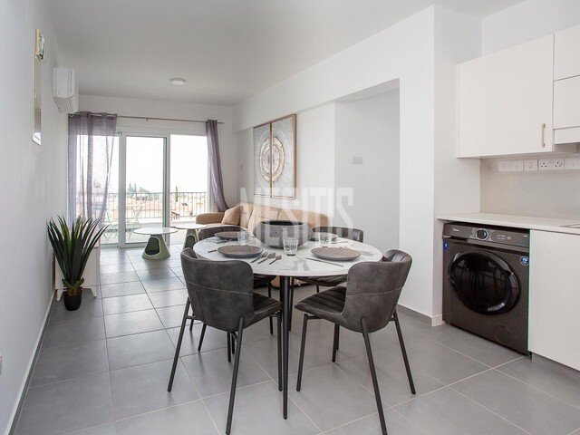 apartment-fec1ced3-422d-452b-a5d0-3e7f225c925f_Wtr.jpeg