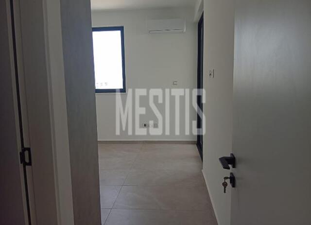 apartment-16066dcb-3d71-48ef-a543-39b414ccb4f5_Wtr.jpg