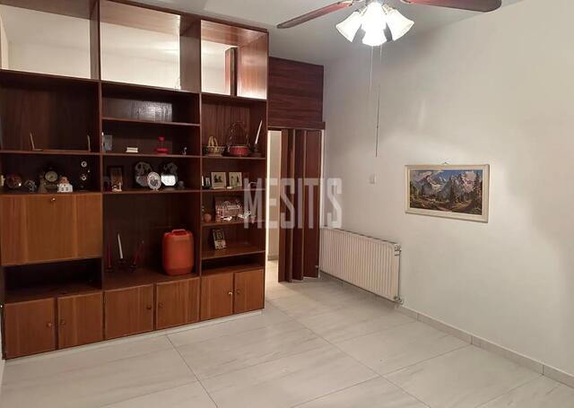apartment-7292235b-0ff5-4eb4-b4b8-0b336e9ee953_Wtr.jpg