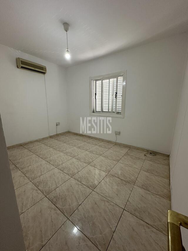 apartment-a148546a-347b-4127-bec2-75a6ac78ae31_Wtr.jpg