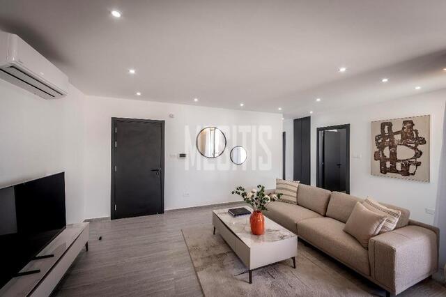 apartment-0b38ec11-c45f-49ad-8c93-1117a528c46e_Wtr.jpeg