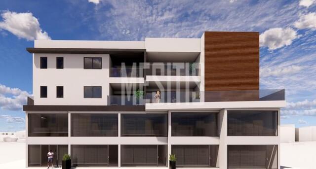 detachedHouse-0c6a5fe1-59c0-4747-9b57-66c70dfb4e18_Wtr.jpeg