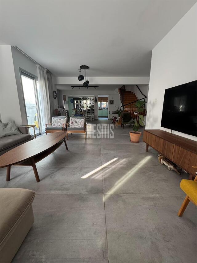 detachedHouse-692cd733-0ff3-46ca-866b-dfd84b964f03_Wtr.jpg