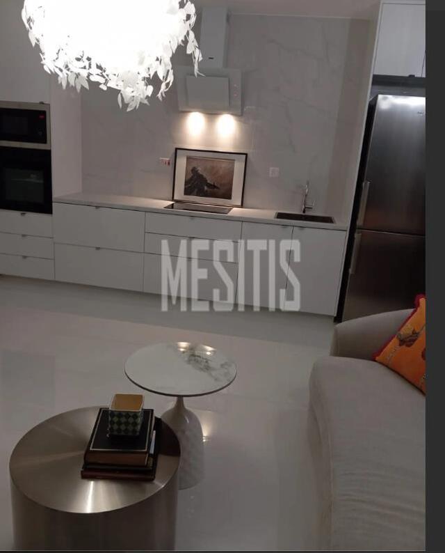 apartment-b7513a9c-8aa0-4396-bad1-f55915bb4e4c_Wtr.jpg