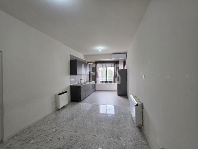 apartment-66d69bc6-ec32-4e8d-8cfc-2448d70f2db8_Wtr.jpg