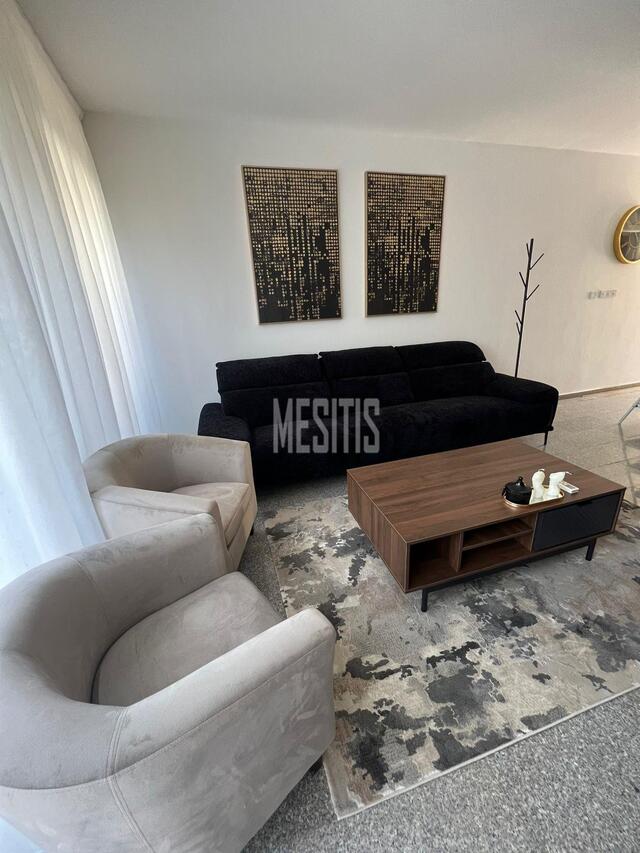 detachedHouse-5f687caf-516a-40c1-980b-91377dd8558d_Wtr.jpg