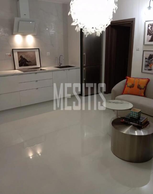 apartment-19d05d42-76f6-4214-93ca-31674894194c_Wtr.jpg