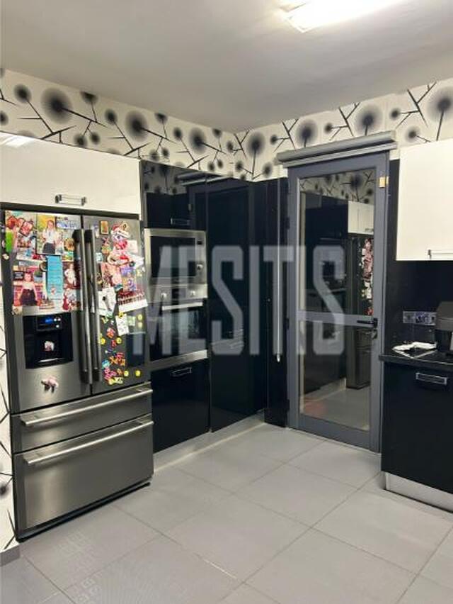 detachedHouse-fea3e2bf-8ad6-4138-b1cc-235393beff6a_Wtr.jpg