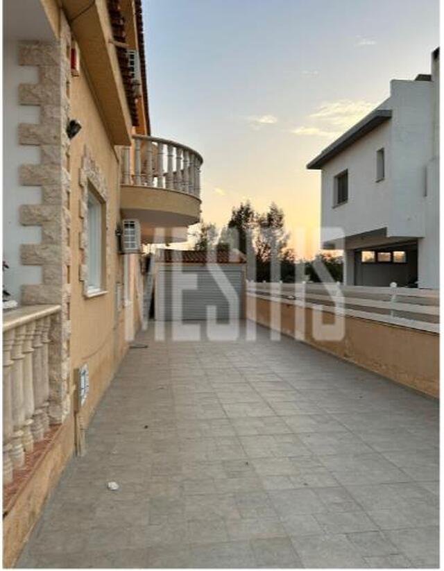 detachedHouse-79c4a550-3dc6-4738-baf4-b390d7d974e1_Wtr.jpg