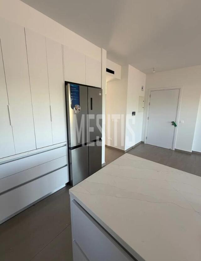 apartment-a7336cf8-0869-4abe-bcd0-4471225da7bf_Wtr.jpg