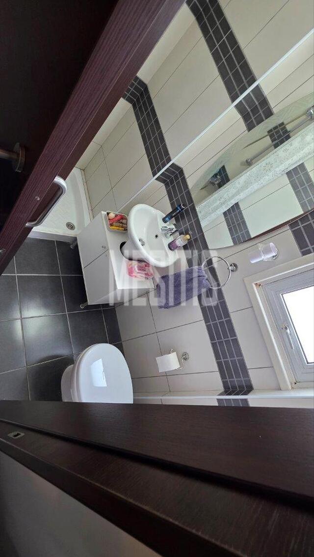 apartment-edcf602c-7284-4a78-b263-c754fb65d032_Wtr.jpg